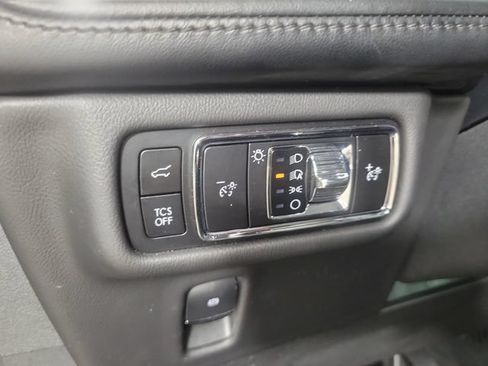 Used 2023 Lincoln Nautilus Reserve w/ Monochromatic Package AWD/4WD image 24