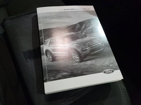 Used 2021 Ford Explorer XLT image 70