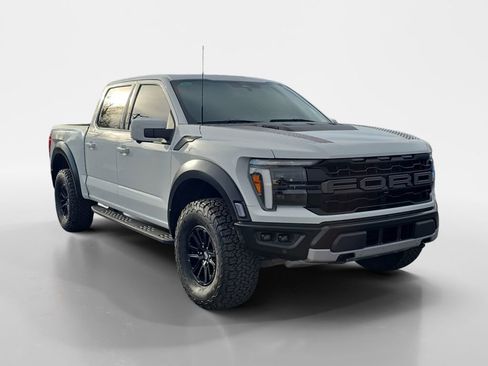 Used 2025 Ford F150 Raptor image 8