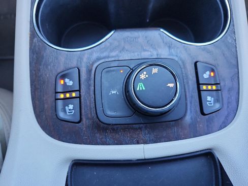 Used 2020 GMC Acadia Denali w/ Trailering Package image 21