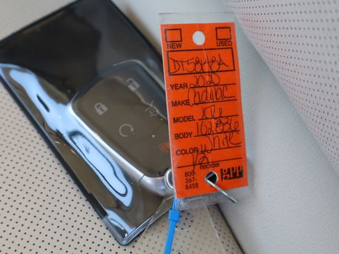 Used 2020 Cadillac XT6 Premium Luxury image 43