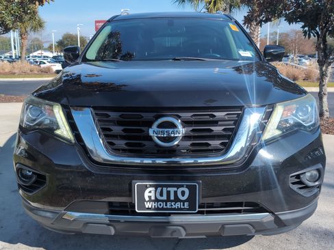 Used 2018 Nissan Pathfinder SL w/ SL Premium Package image 3