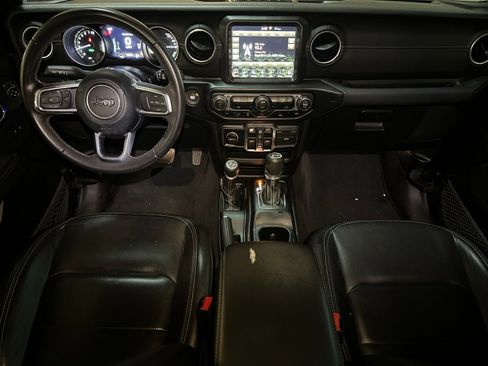 Used 2022 Jeep Wrangler Unlimited Sahara image 12