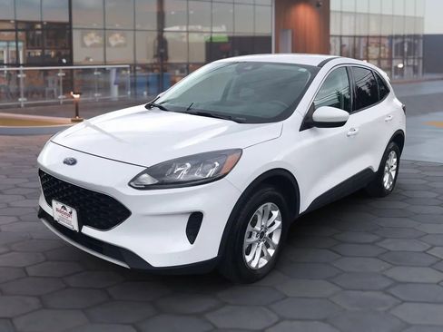 Used 2021 Ford Escape SE w/ Cold Weather Package AWD/4WD image 6