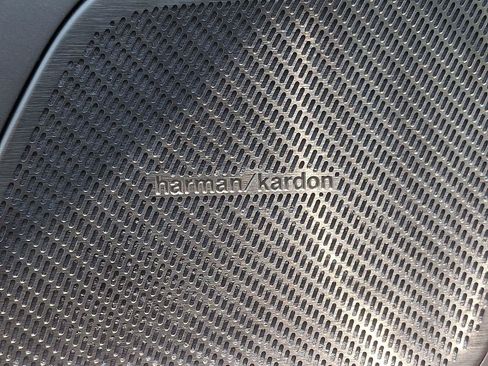 New 2026 Volvo XC60 B5 Ultra w/ Protection Package Premier image 19