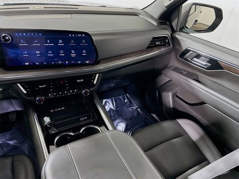 Used 2025 Chevrolet Tahoe Z71 image 20