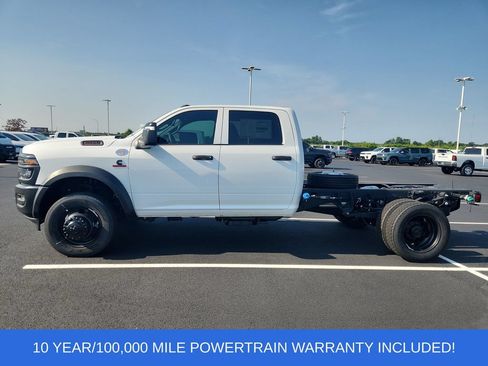 New 2026 RAM 5500 Tradesman AWD/4WD image 5