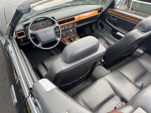 Used 1995 Jaguar XJS 4.0 Convertible image 28