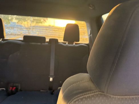 Used 2020 GMC Sierra 2500 4x4 Crew Cab w/ Convenience Package image 9