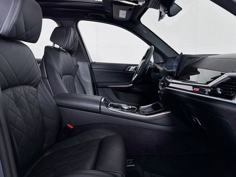 Used 2025 BMW X5 xDrive40i w/ Climate Comfort Package image 6