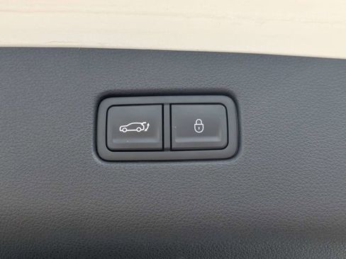 Used 2023 Genesis GV70 3.5T Sport w/ Sport Prestige Package image 13