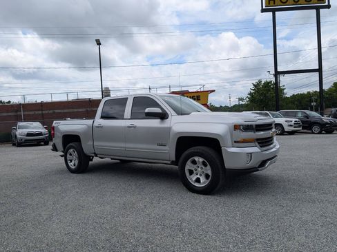 Used 2018 Chevrolet Silverado 1500 LT w/ Texas Edition AWD/4WD image 3
