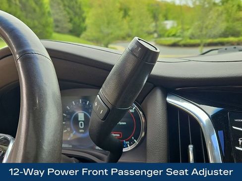 Used 2017 Cadillac Escalade Premium Luxury AWD/4WD image 12