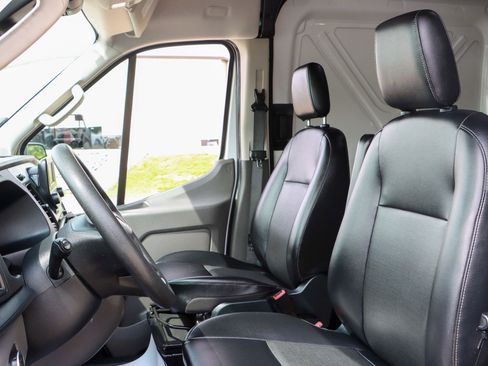Used 2023 Ford Transit 250 148 High Roof Extended AWD image 23