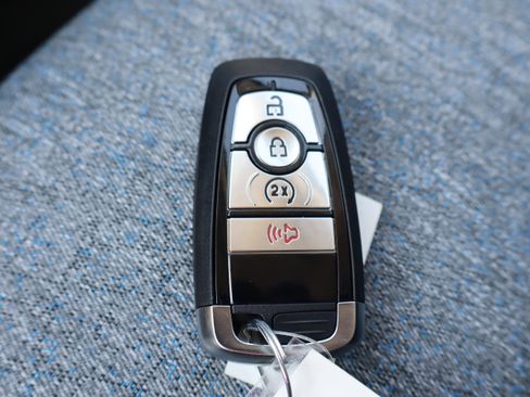 New 2025 Ford Maverick XLT w/ XLT Luxury Package image 29