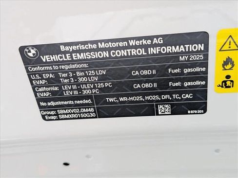 Used 2025 BMW 230i Coupe w/ M Sport Package image 26