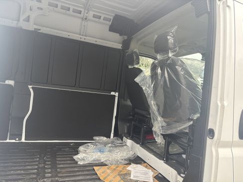 Used 2025 RAM ProMaster 2500 w/ Safety Group image 5