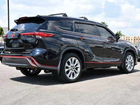 Used 2021 Toyota Highlander Limited AWD/4WD image 7
