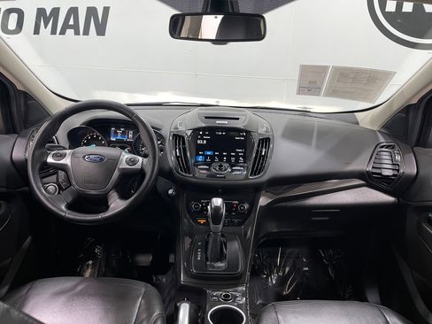 Used 2016 Ford Escape Titanium w/ Equipment Group 301A AWD/4WD image 17