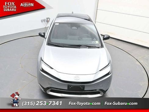 New 2026 Toyota Prius Plug-In Hybrid FWD image 28