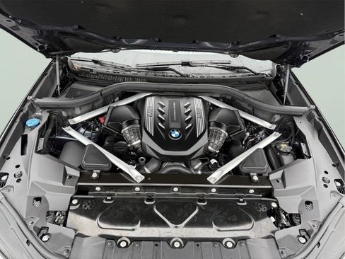 Used 2022 BMW X5 M50i image 31