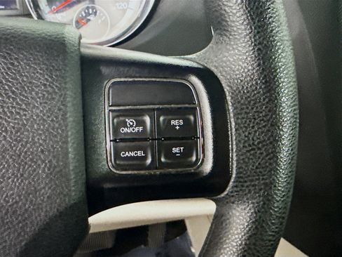 Used 2019 Dodge Grand Caravan SE image 15