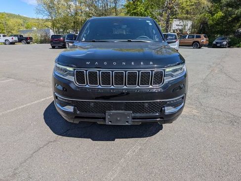 Certified 2024 Jeep Wagoneer 4WD image 2