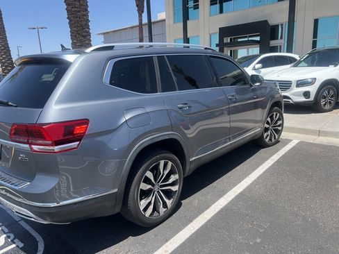 Used 2019 Volkswagen Atlas SEL Premium AWD/4WD image 4