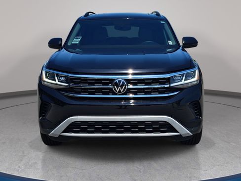 Certified 2023 Volkswagen Atlas SE w/ Panoramic Sunroof Package AWD/4WD image 2