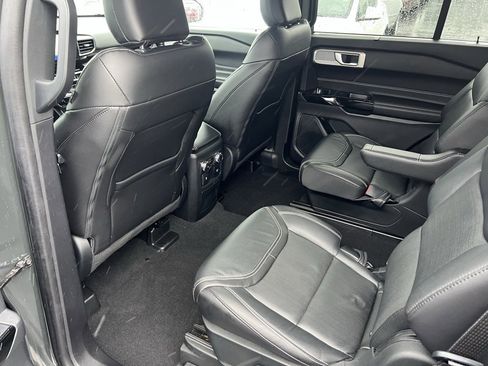 Certified 2022 Ford Explorer ST w/ Equipment Group 401A image 16