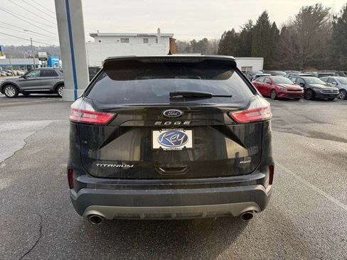 Used 2022 Ford Edge Titanium image 6
