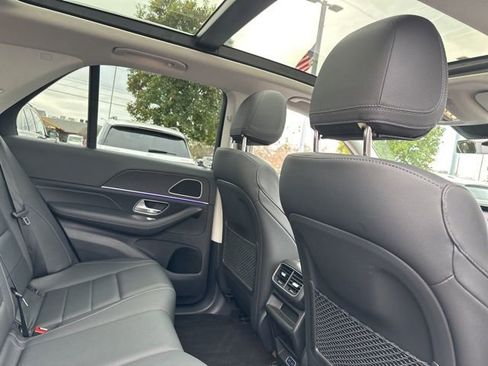 Certified 2024 Mercedes-Benz GLE 450e 4MATIC image 30