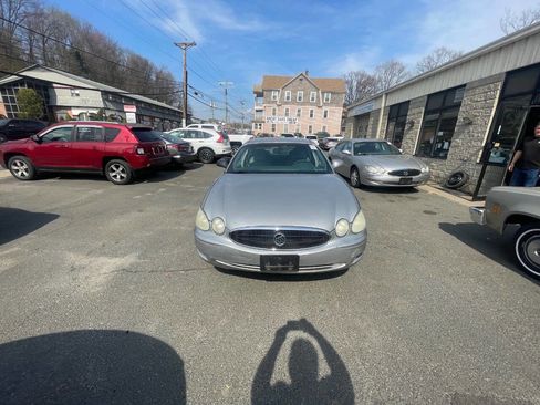 Used 2006 Buick LaCrosse CX image 2