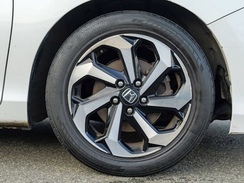 Used 2016 Honda Accord EX image 12