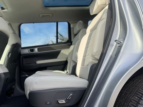 Used 2024 Hyundai Santa Fe Calligraphy image 20