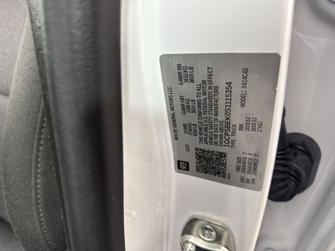 Used 2025 Chevrolet Colorado W/T w/ WT Custom Package image 29