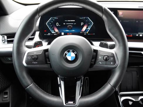 Certified 2025 BMW X2 xDrive28i w/ M Sport Package image 17