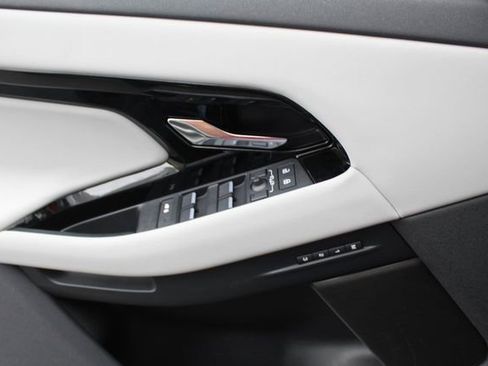 Used 2024 Land Rover Range Rover Evoque S image 21