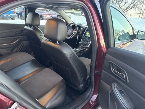 Used 2015 Chevrolet Malibu LT w/ Power Convenience Package image 17