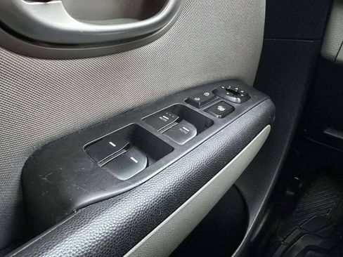 Used 2014 Kia Soul + w/ UVO w/Eservices Package FWD image 25