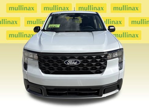 New 2025 Ford Maverick XLT w/ Equipment Group 302A AWD/4WD image 13