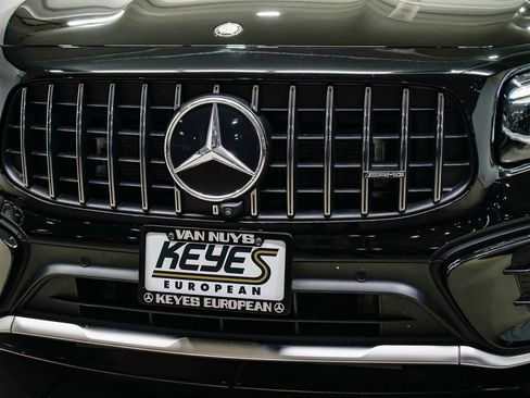 Used 2025 Mercedes-Benz GLB 35 AMG 4MATIC image 8