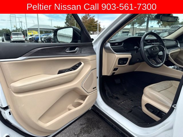 Used 2022 Jeep Grand Cherokee L Limited w/ Luxury Tech Group II RWD image 11
