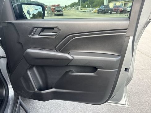 Used 2025 Chevrolet Colorado Trail Boss AWD/4WD image 21