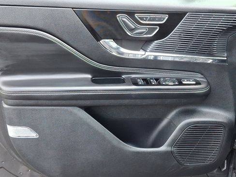 Used 2020 Lincoln Corsair AWD w/ Equipment Group 101A image 13