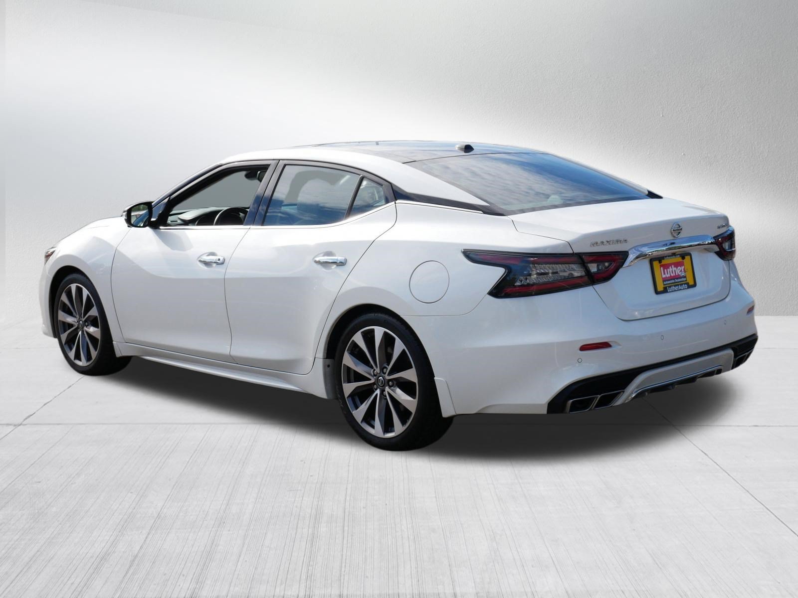Used 2022 Nissan Maxima Platinum w/ Sport Mat Group FWD image 5