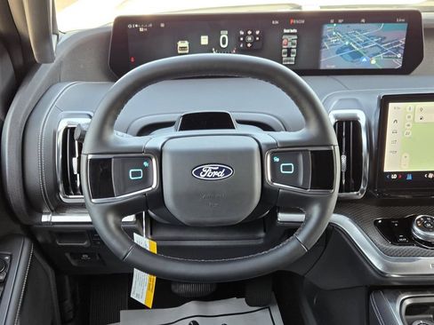 New 2027 Ford Expedition Platinum w/ Stealth Appearance Package RWD image 21