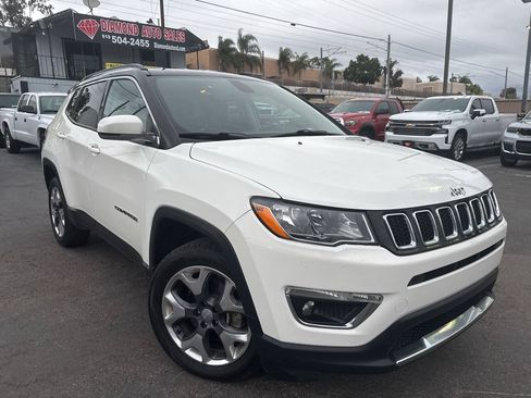 Used 2019 Jeep Compass Limited AWD/4WD image 2