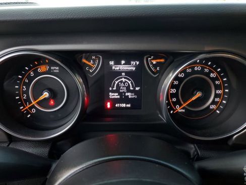 Used 2023 Jeep Wrangler Unlimited Sport AWD/4WD image 31