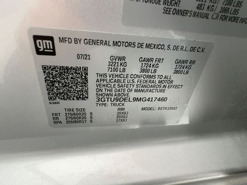 Used 2021 GMC Sierra 1500 SLT w/ SLT Premium Package image 21